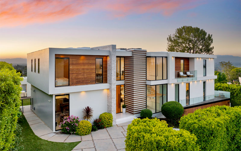 Picture of a Modern Home